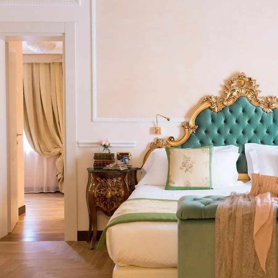 *****  Hotel Bernini Palace Florence Italy