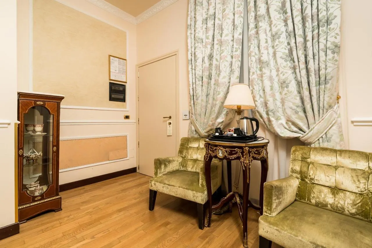 Hotel Bernini Palace Floransa İtalya